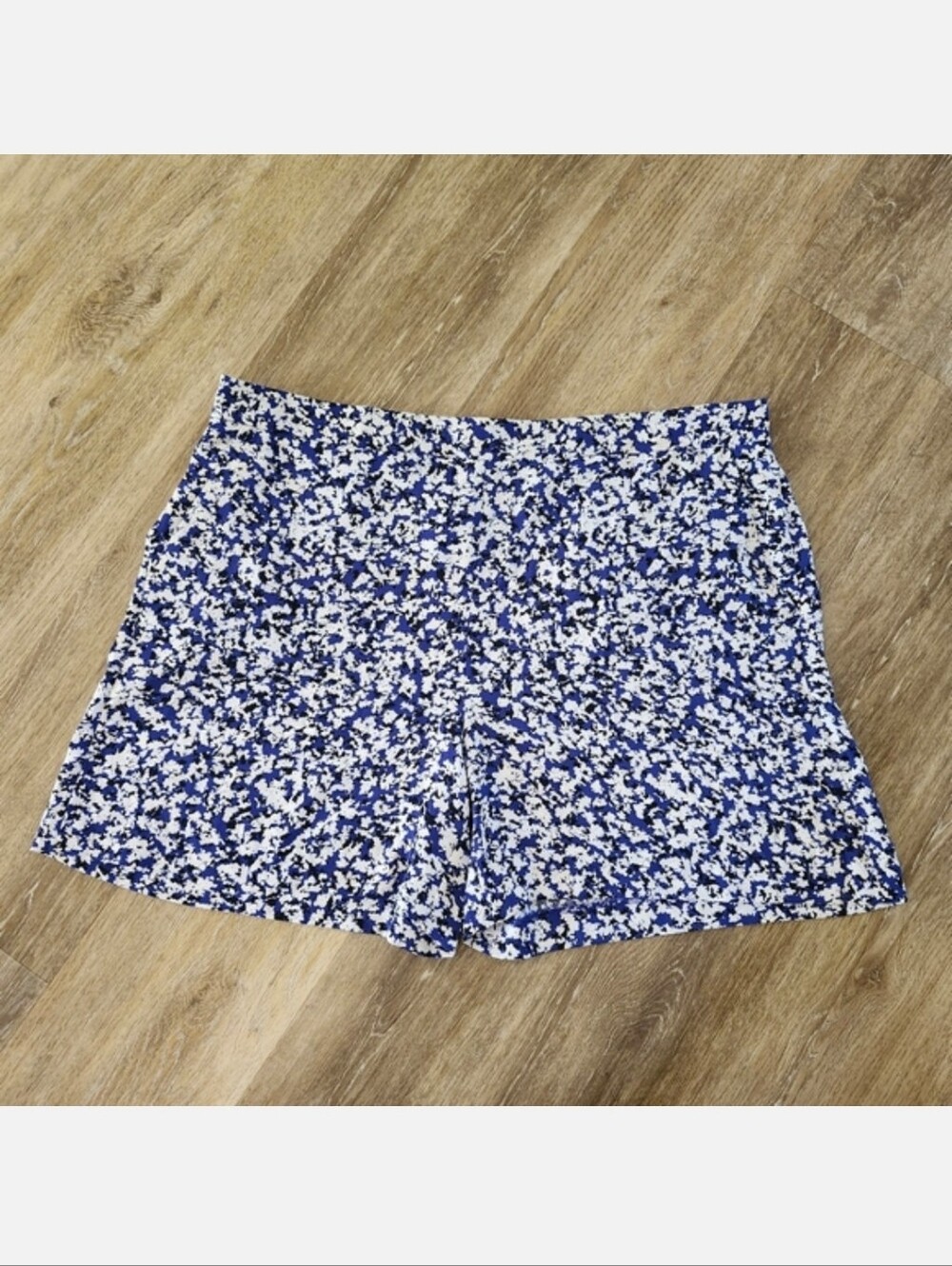 NWOT Halogen Blue Floral Shorts Size XL